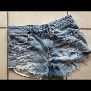 American Eagle Hi-Rise festival shorts